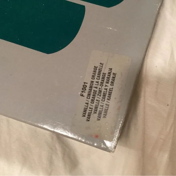 Partylite floating candles Flower-Shaped NIB SET/8 - Picture 4 of 6